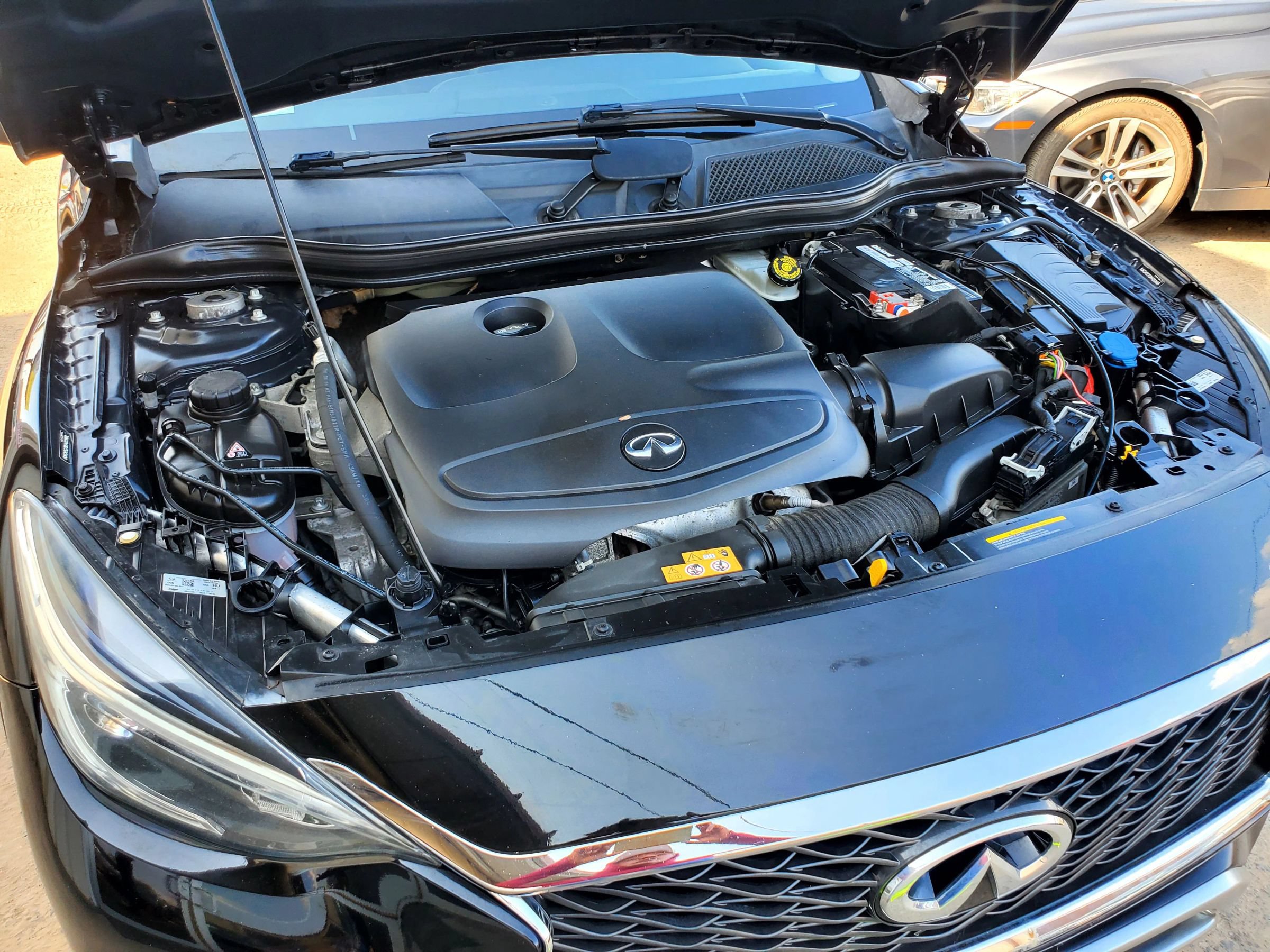 Used 2017 INFINITI QX30 AWD image 44