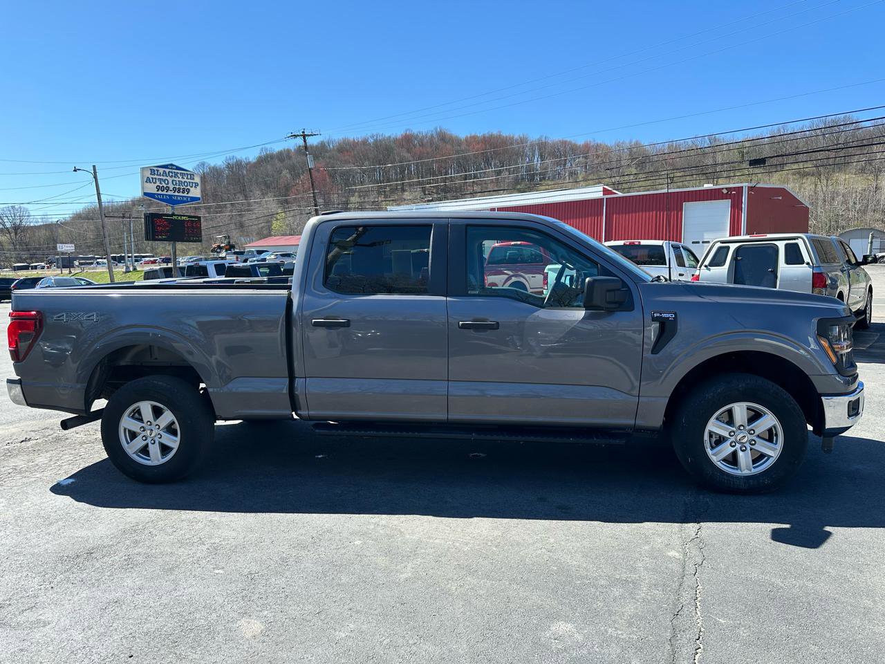 Used 2024 Ford F150 XL w/ Equipment Group 103A High AWD/4WD image 4