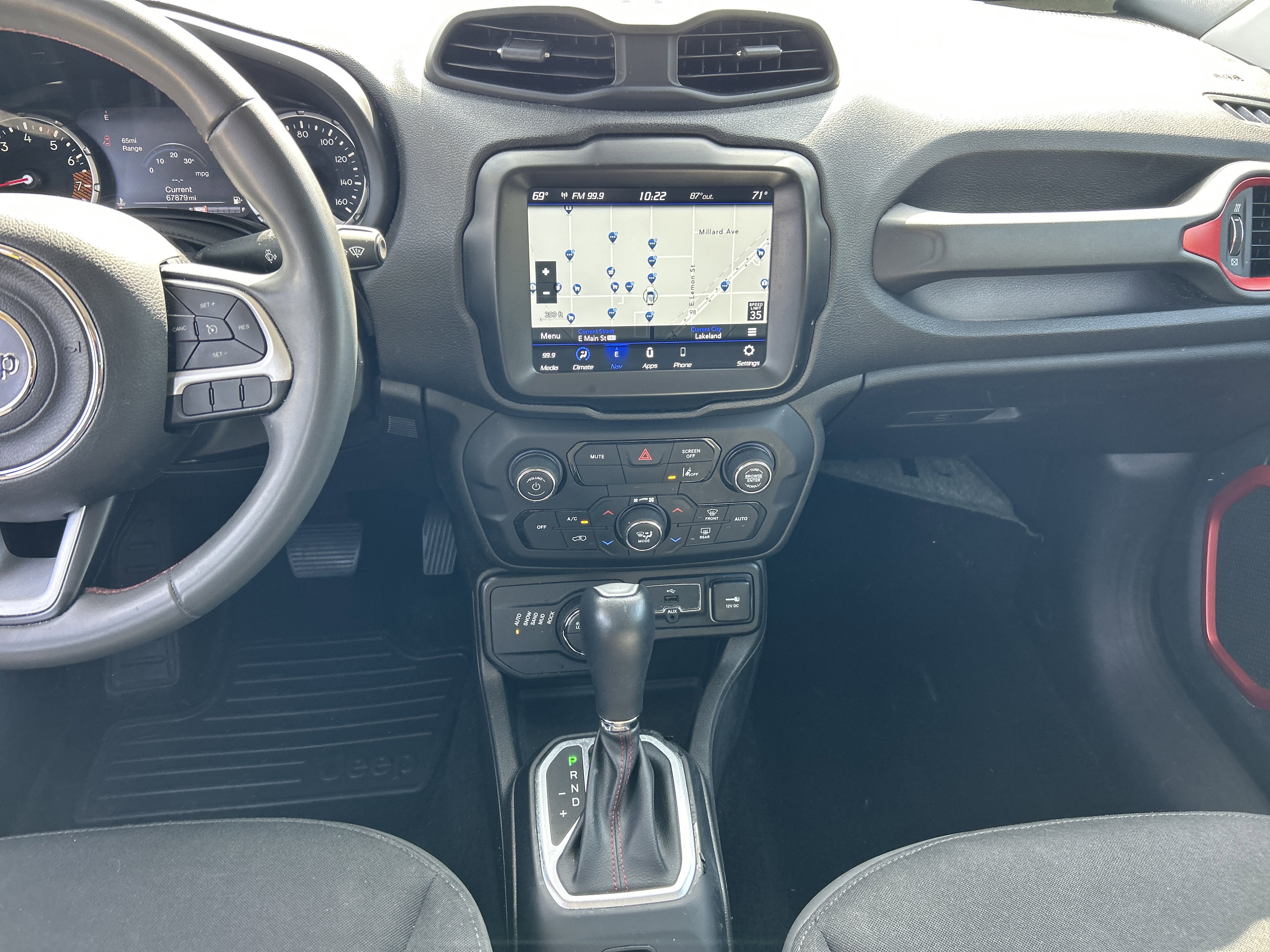 Used 2023 Jeep Renegade Trailhawk AWD/4WD image 19