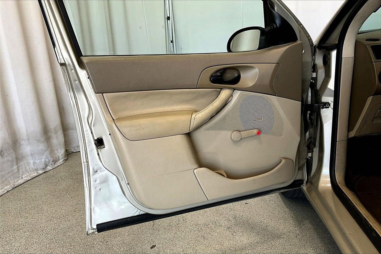 Used 2007 Ford Focus SE image 20