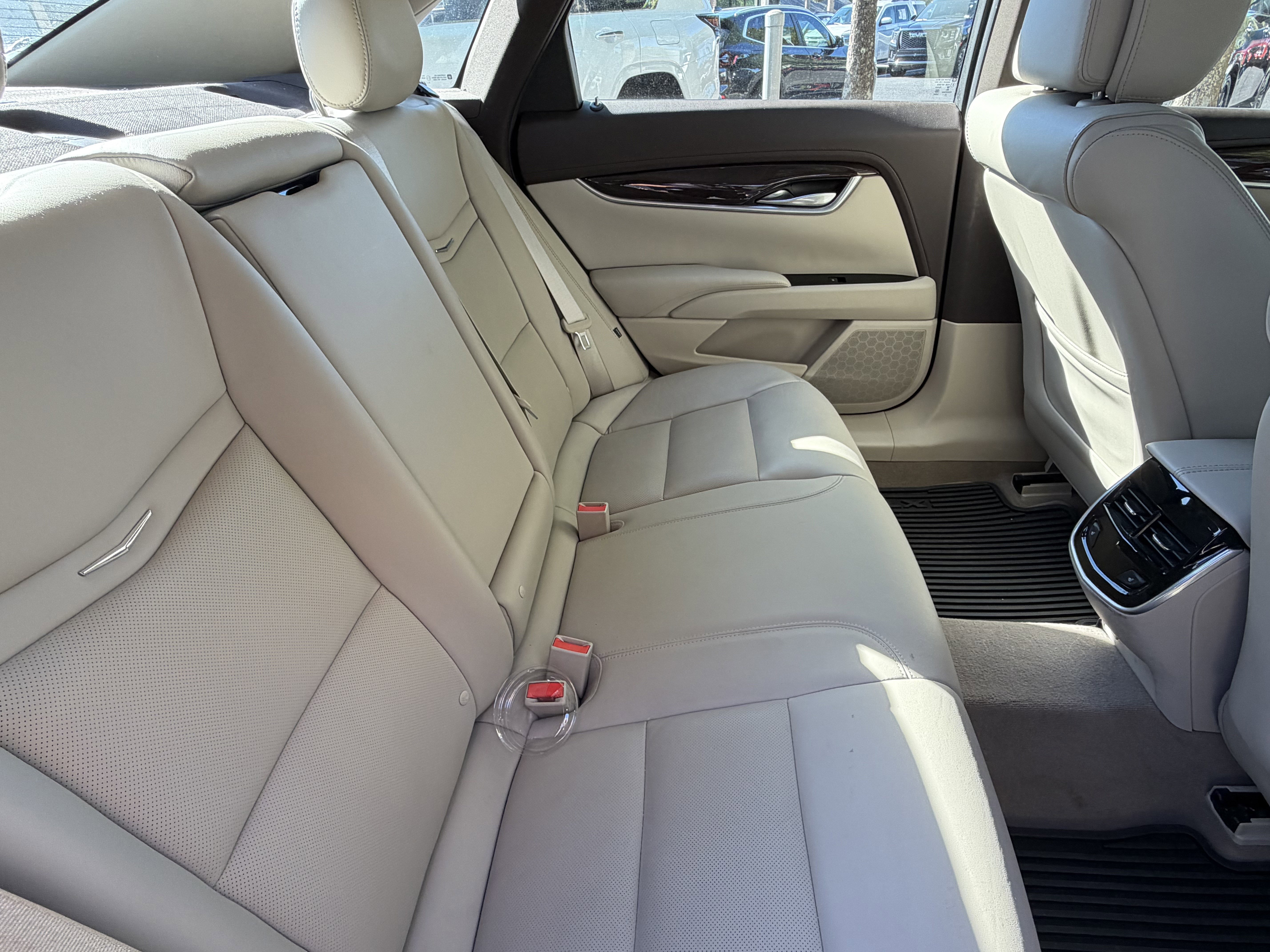 Used 2014 Cadillac XTS Luxury w/ Driver Awareness Package AWD/4WD image 41