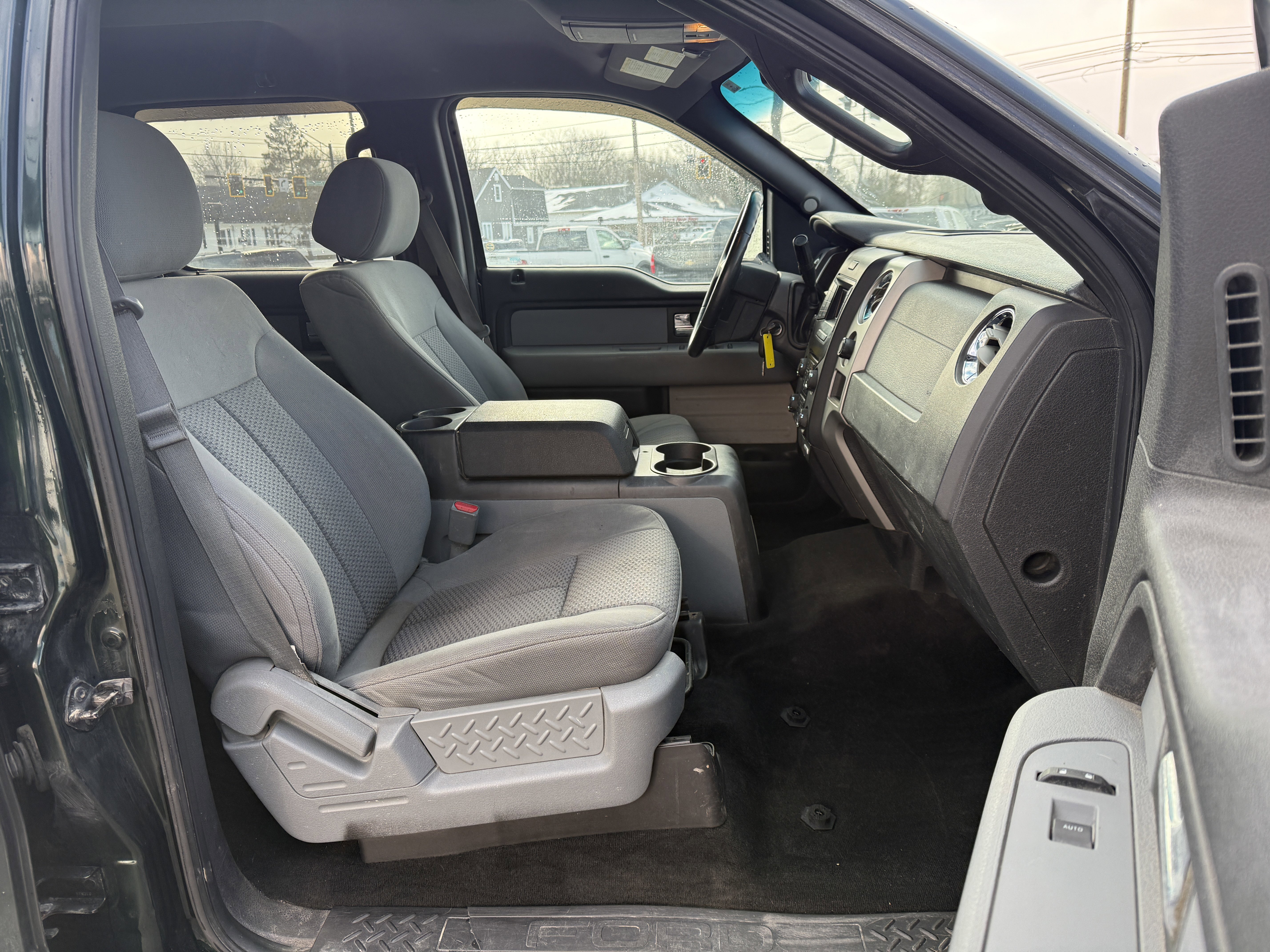 Used 2013 Ford F150 XLT w/ Luxury Equipment Group image 12