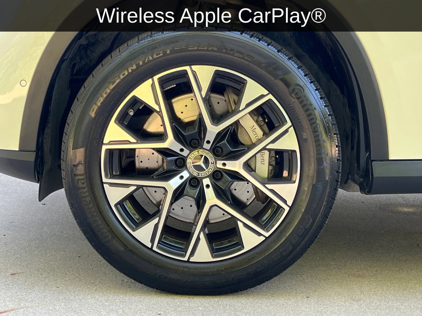 Used 2025 Mercedes-Benz GLC 350e 4MATIC w/ Advanced USB Package image 9