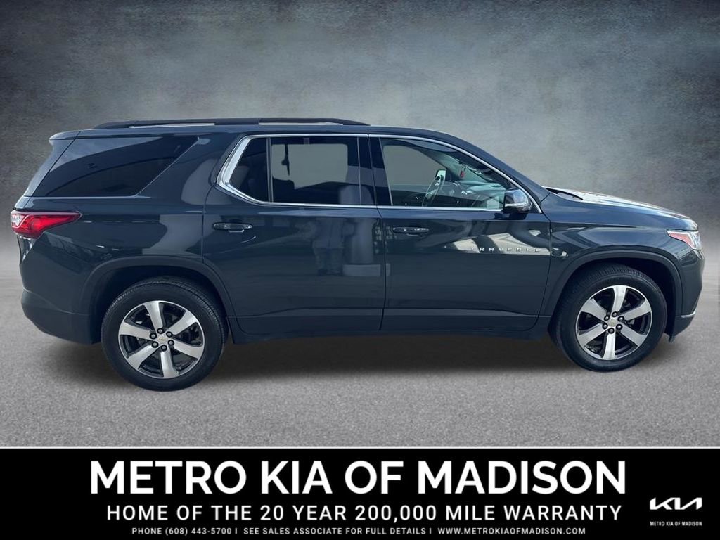 Used 2020 Chevrolet Traverse LT w/ LT Premium Package image 7