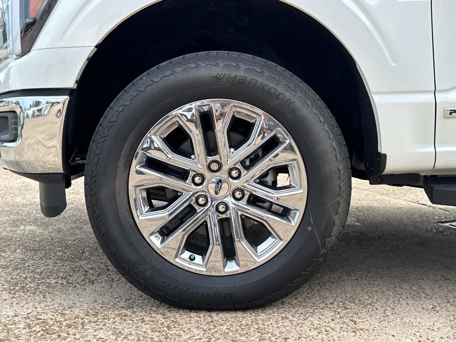 New 2025 Ford F150 Lariat w/ Equipment Group 501A Mid image 3