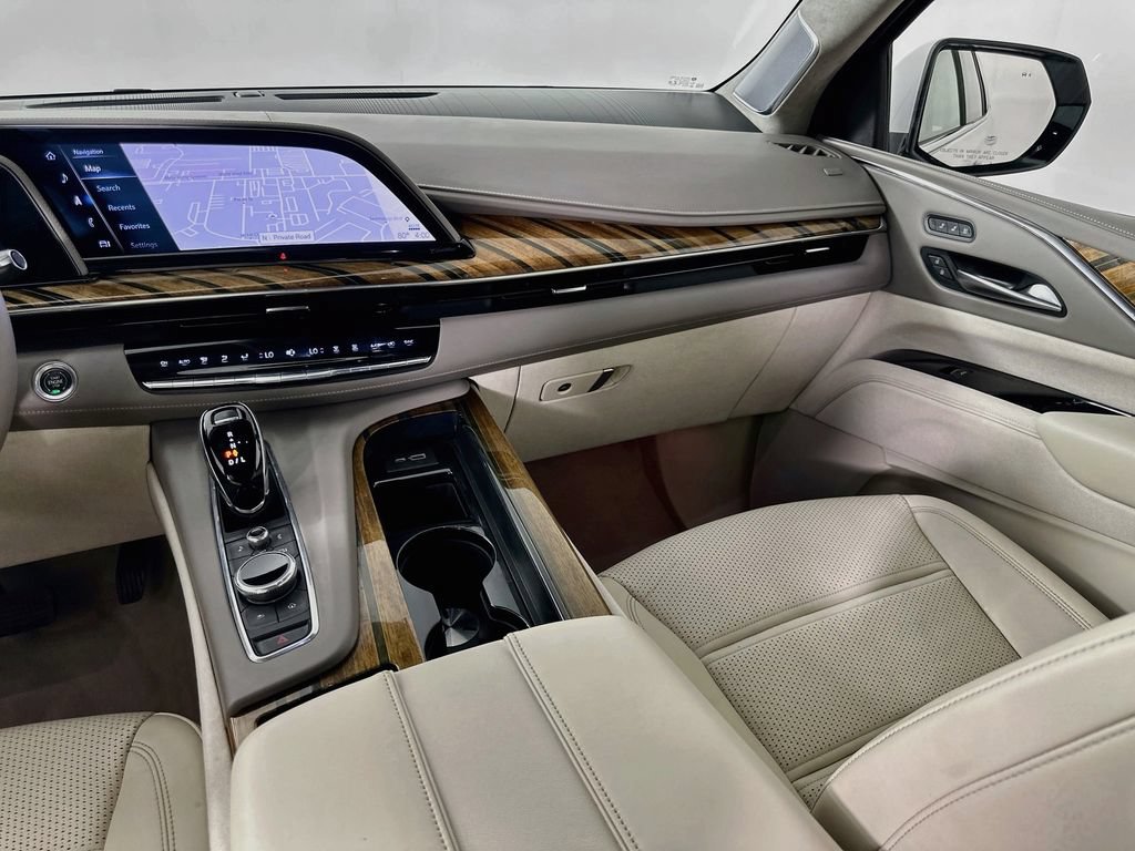 Used 2023 Cadillac Escalade Premium Luxury Platinum RWD image 24