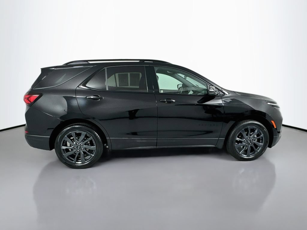 Used 2024 Chevrolet Equinox RS w/ RS Leather Package AWD/4WD image 8