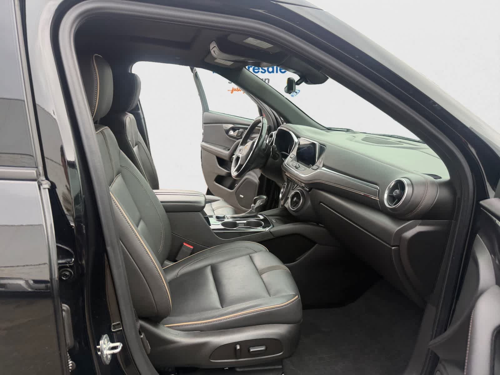 Used 2020 Chevrolet Blazer Premier AWD/4WD image 23