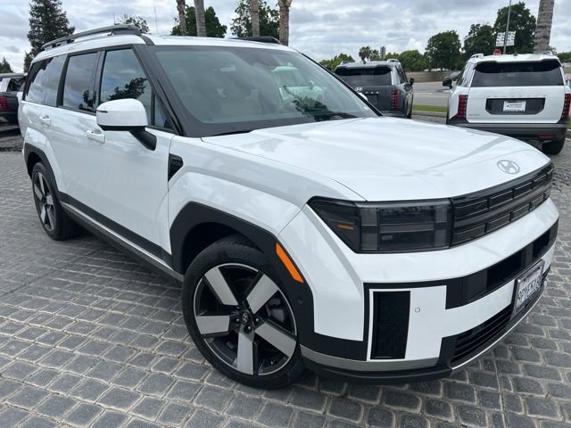 Used 2025 Hyundai Santa Fe Limited image 1