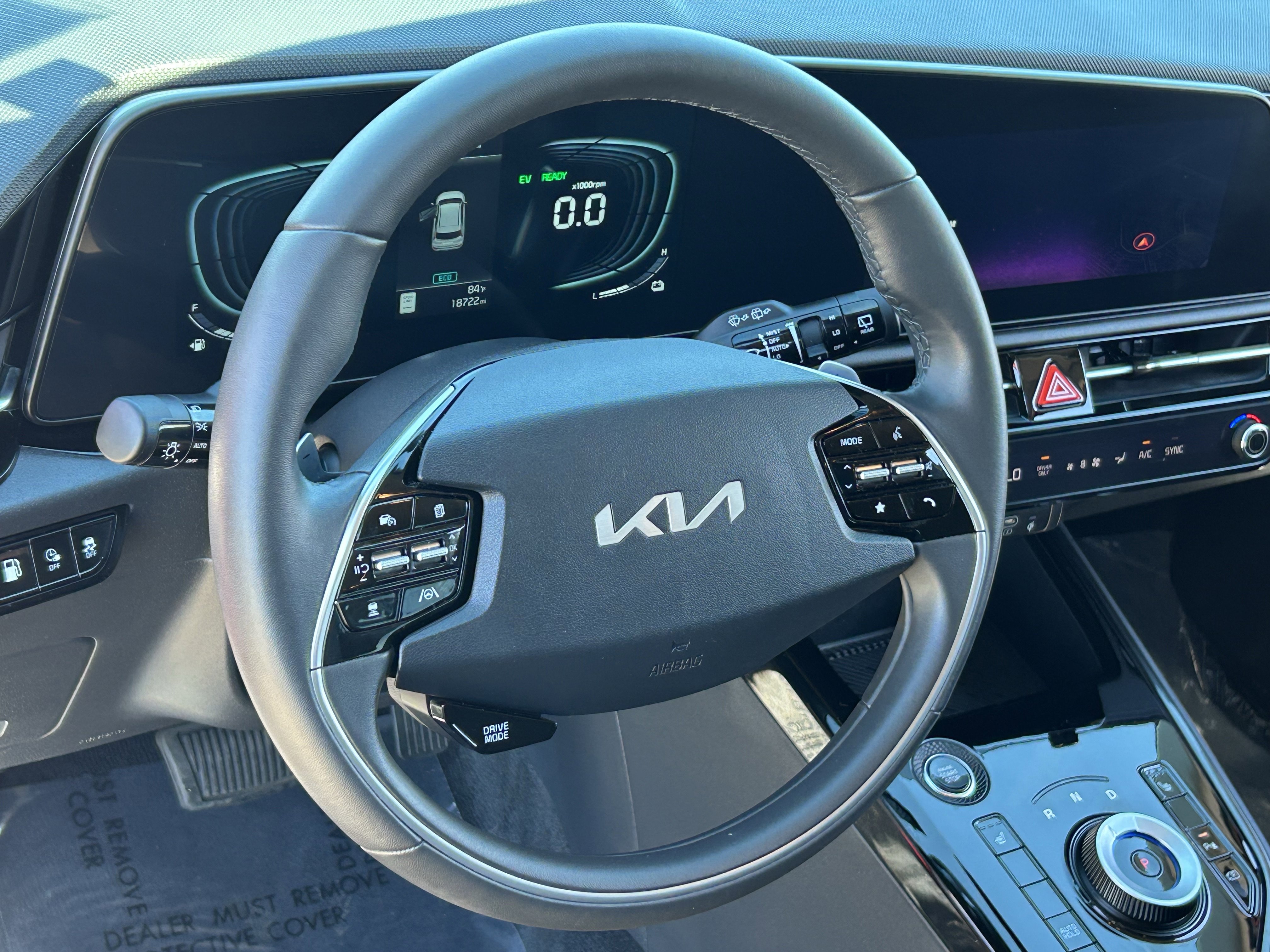 Used 2025 Kia Niro EX image 22