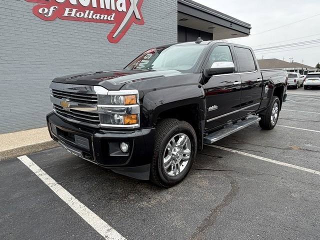 Used 2015 Chevrolet Silverado 2500 High Country AWD/4WD image 2