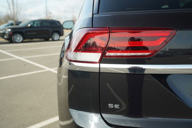 Used 2021 Volkswagen Atlas Cross Sport SE w/ Panoramic Sunroof Package image 38
