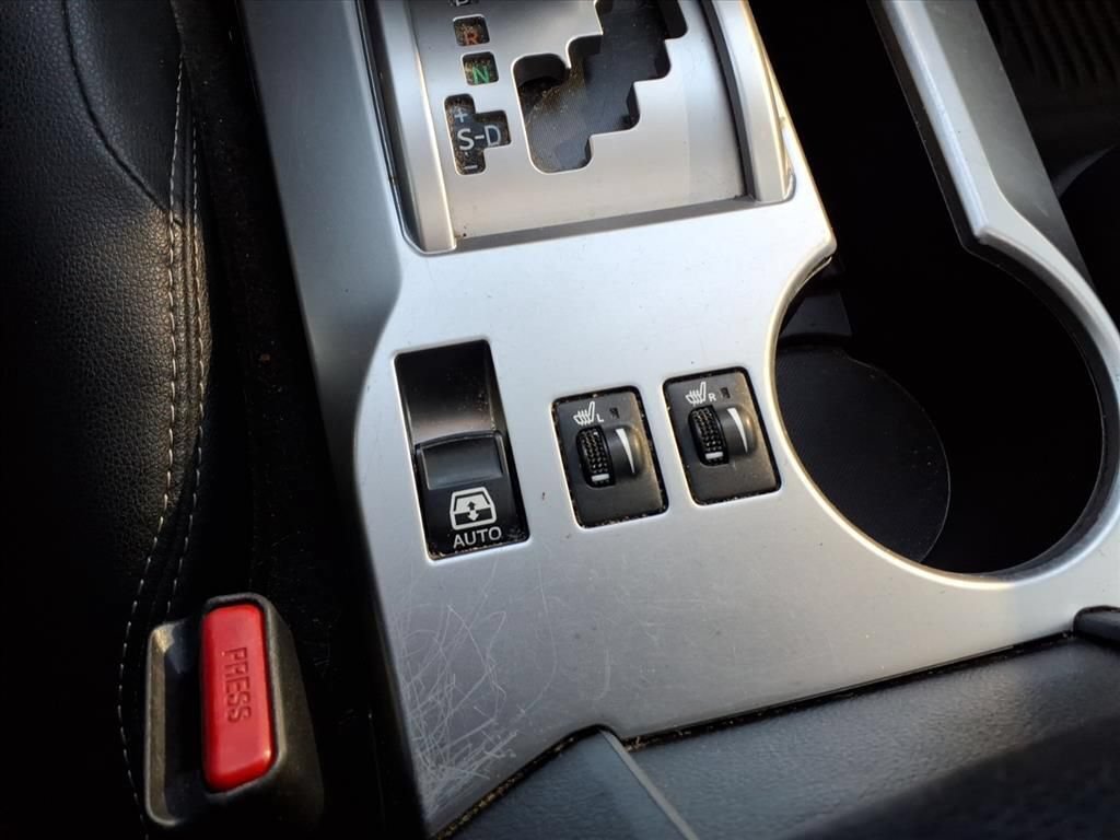 Used 2018 Toyota 4Runner SR5 Premium AWD/4WD image 26