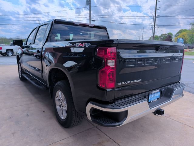 Used 2022 Chevrolet Silverado 1500 LT AWD/4WD image 6