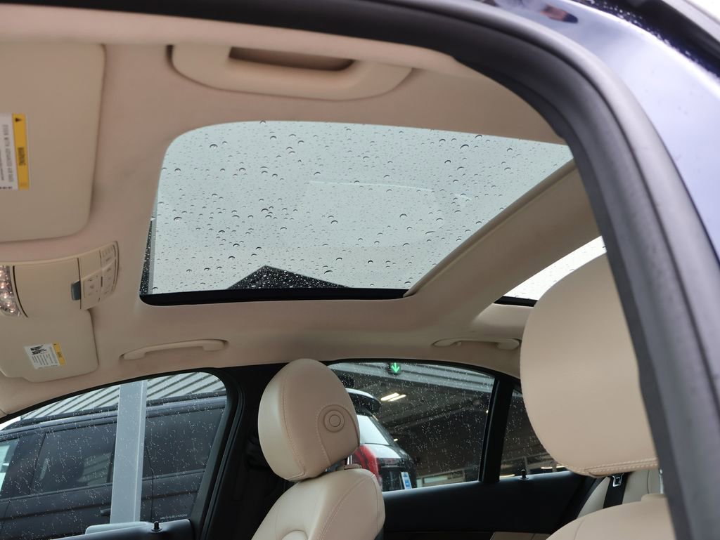 Used 2018 Mercedes-Benz C 300 Sedan image 25