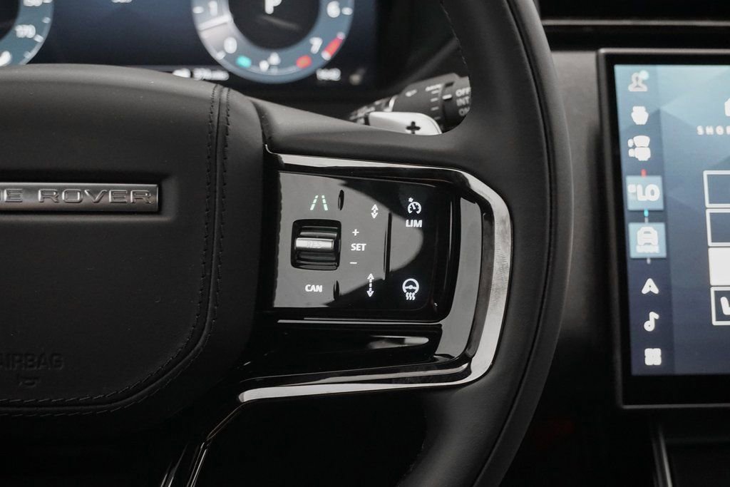 Used 2025 Land Rover Range Rover Velar Dynamic SE image 13