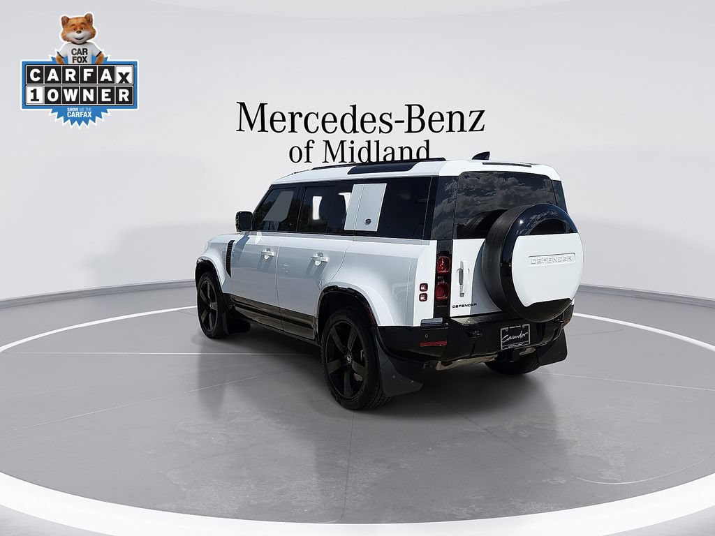 Used 2024 Land Rover Defender 110 X-Dynamic SE AWD/4WD image 6