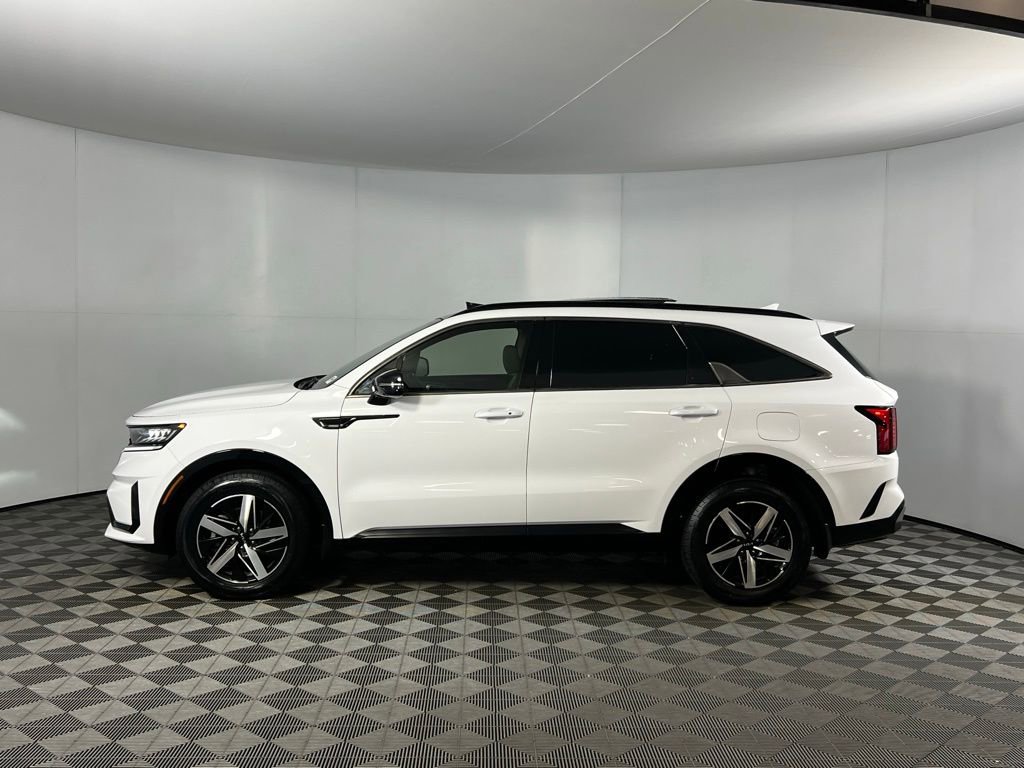 Used 2023 Kia Sorento EX w/ Panoramic Sunroof Package image 10