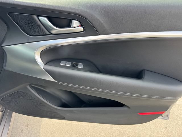 Used 2026 Genesis G70 2.5T RWD image 8