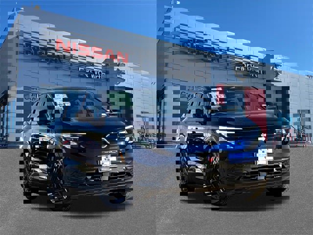 New 2026 Nissan Leaf w/ Floor Mat Package (S+)