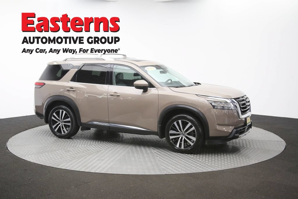 Used 2023 Nissan Pathfinder Platinum w/ Cargo Package AWD/4WD image 50