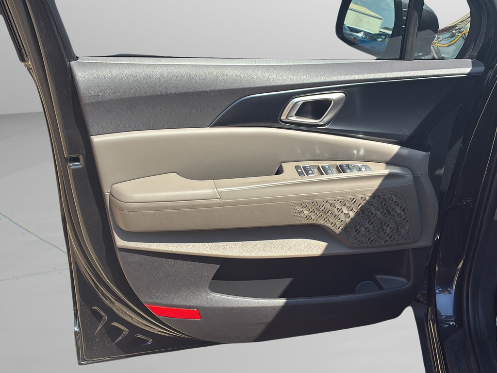 New 2026 Kia Carnival FWD image 20