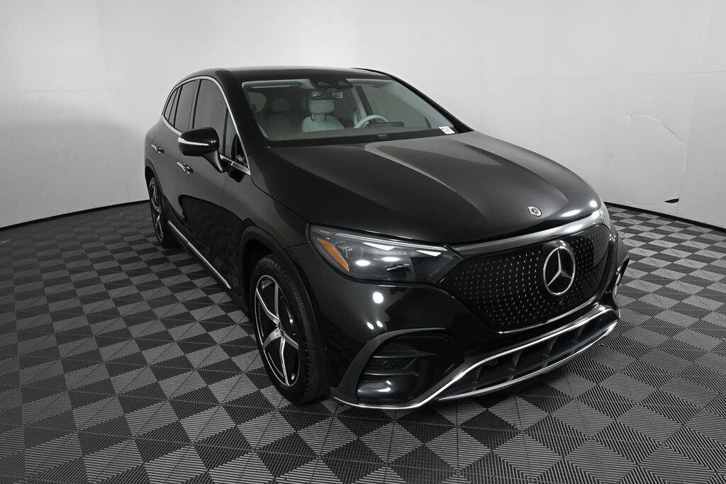 Used 2023 Mercedes-Benz EQE 500 4MATIC SUV image 24