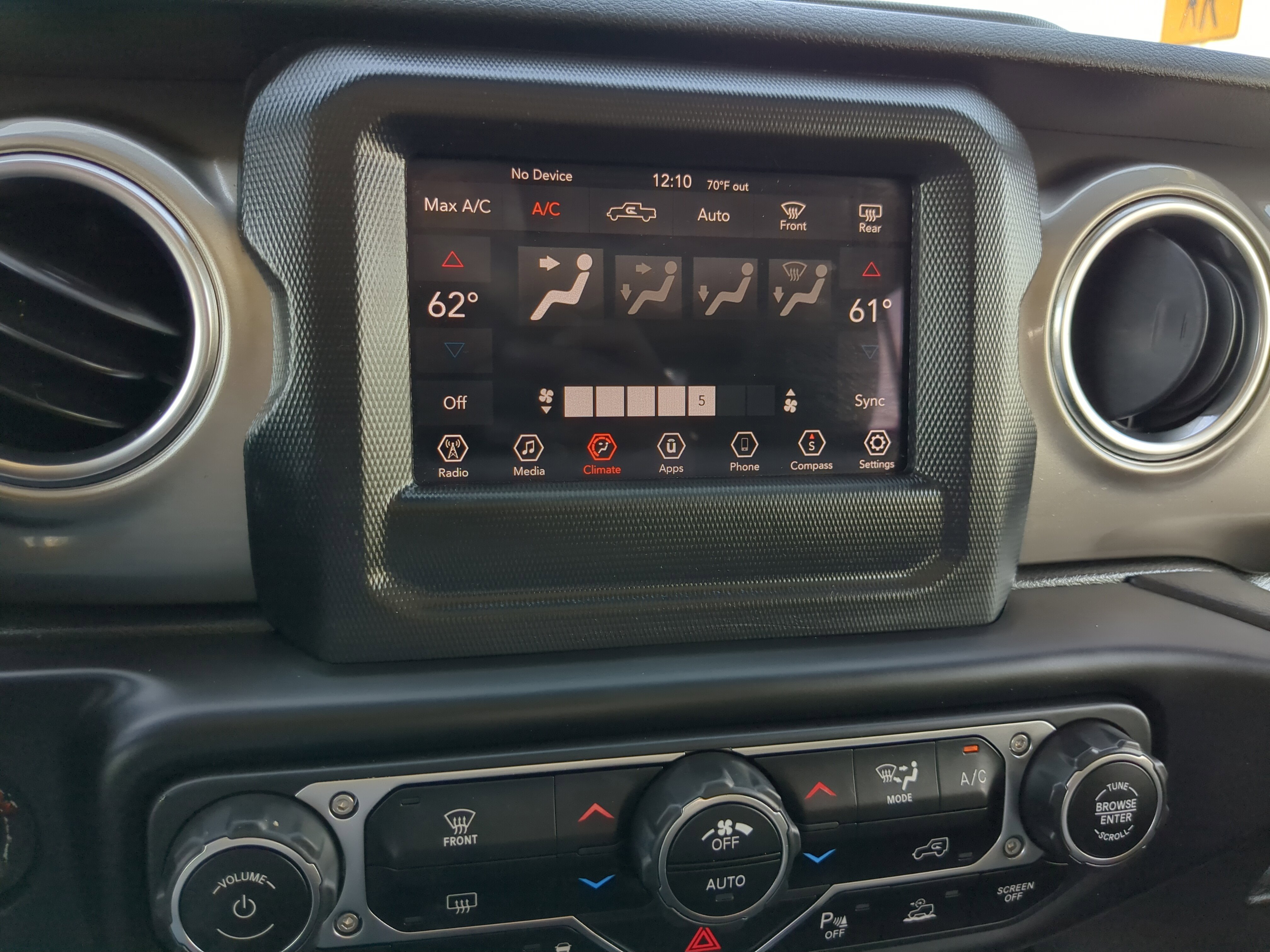 Used 2020 Jeep Gladiator Overland w/ Safety Group image 22