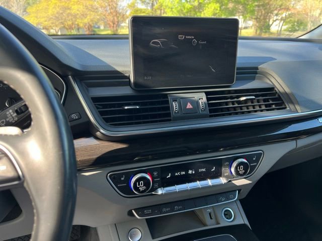 Used 2019 Audi Q5 2.0T Premium w/ Convenience Package image 38