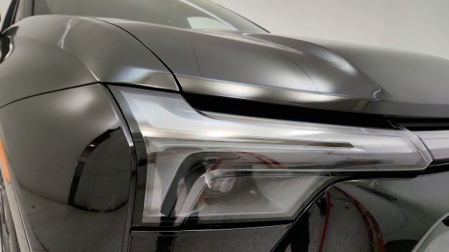 Used 2025 Chevrolet Blazer EV RS FWD image 24