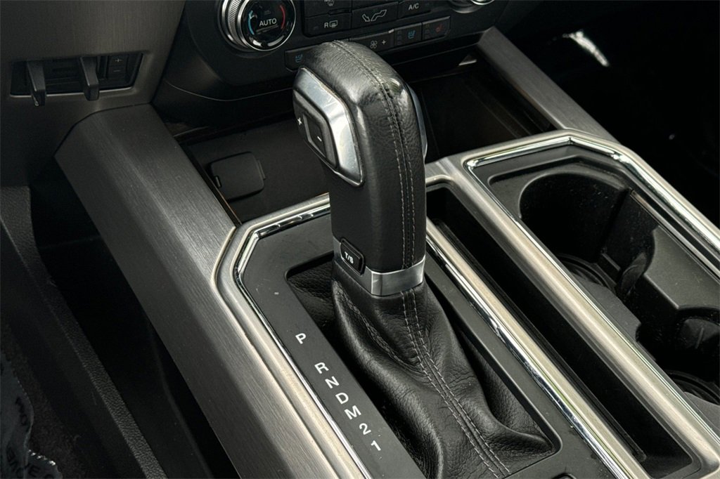 Used 2016 Ford F150 Platinum w/ Equipment Group 701A Luxury image 18