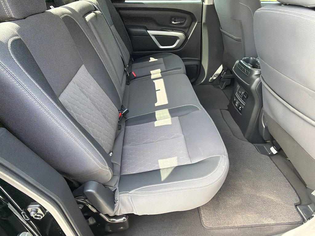 Used 2023 Nissan Titan SV w/ SV Convenience Package RWD image 15