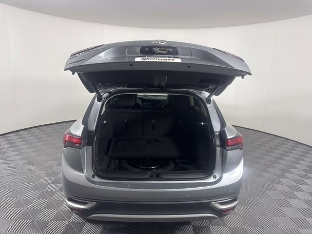 Used 2023 Buick Envision Essence image 13