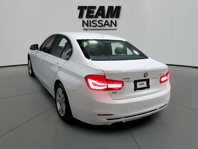 Used 2017 BMW 330i xDrive Sedan AWD/4WD image 4