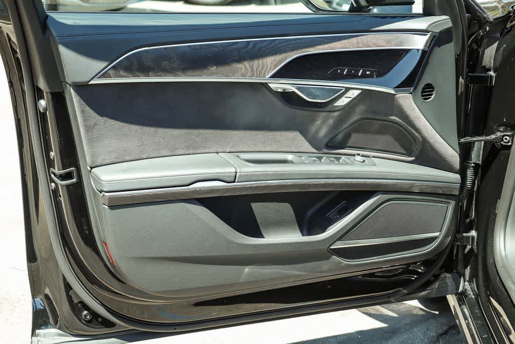 Used 2025 Audi A8 L 3.0T w/ Executive Package AWD/4WD image 20