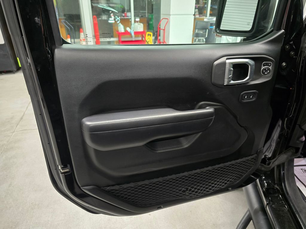 Used 2019 Jeep Wrangler Rubicon image 14