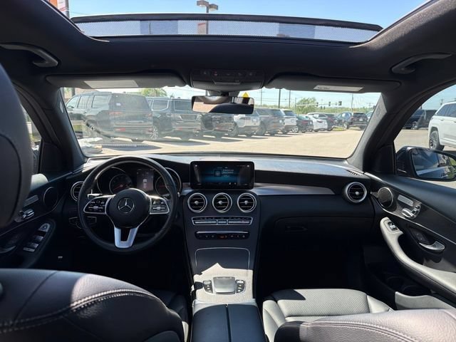 Used 2021 Mercedes-Benz GLC 300 w/ Premium Package image 21