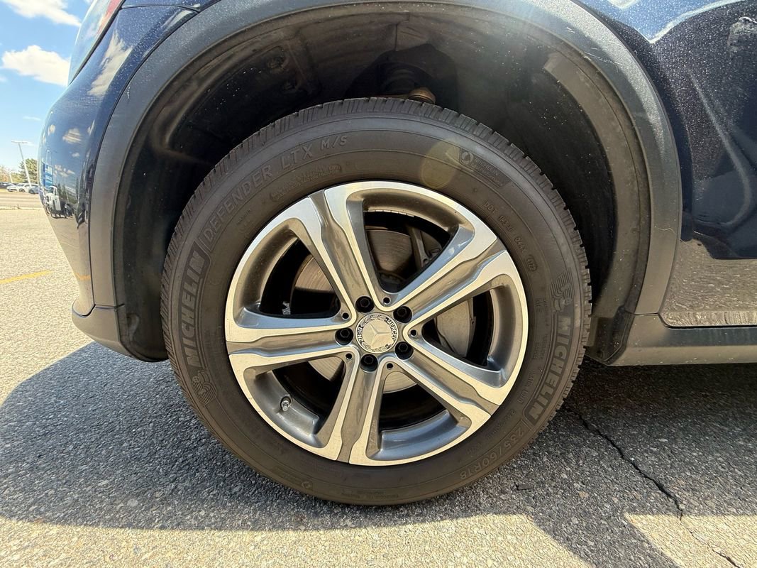 Used 2016 Mercedes-Benz GLC 300 4MATIC image 29