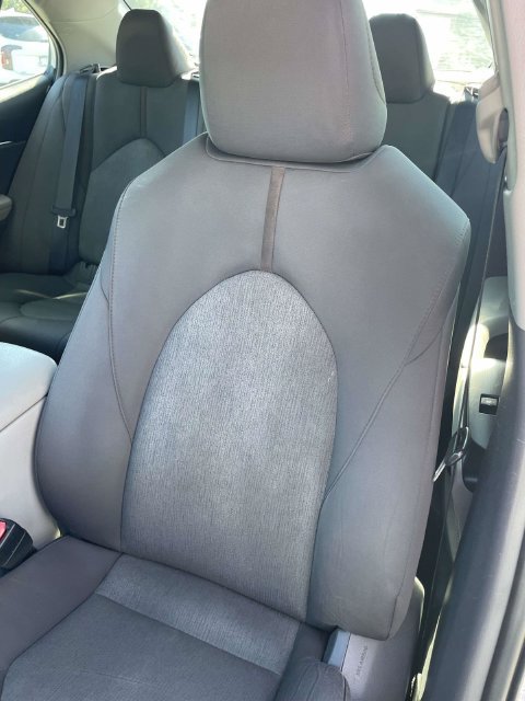 Used 2019 Toyota Camry LE FWD image 15