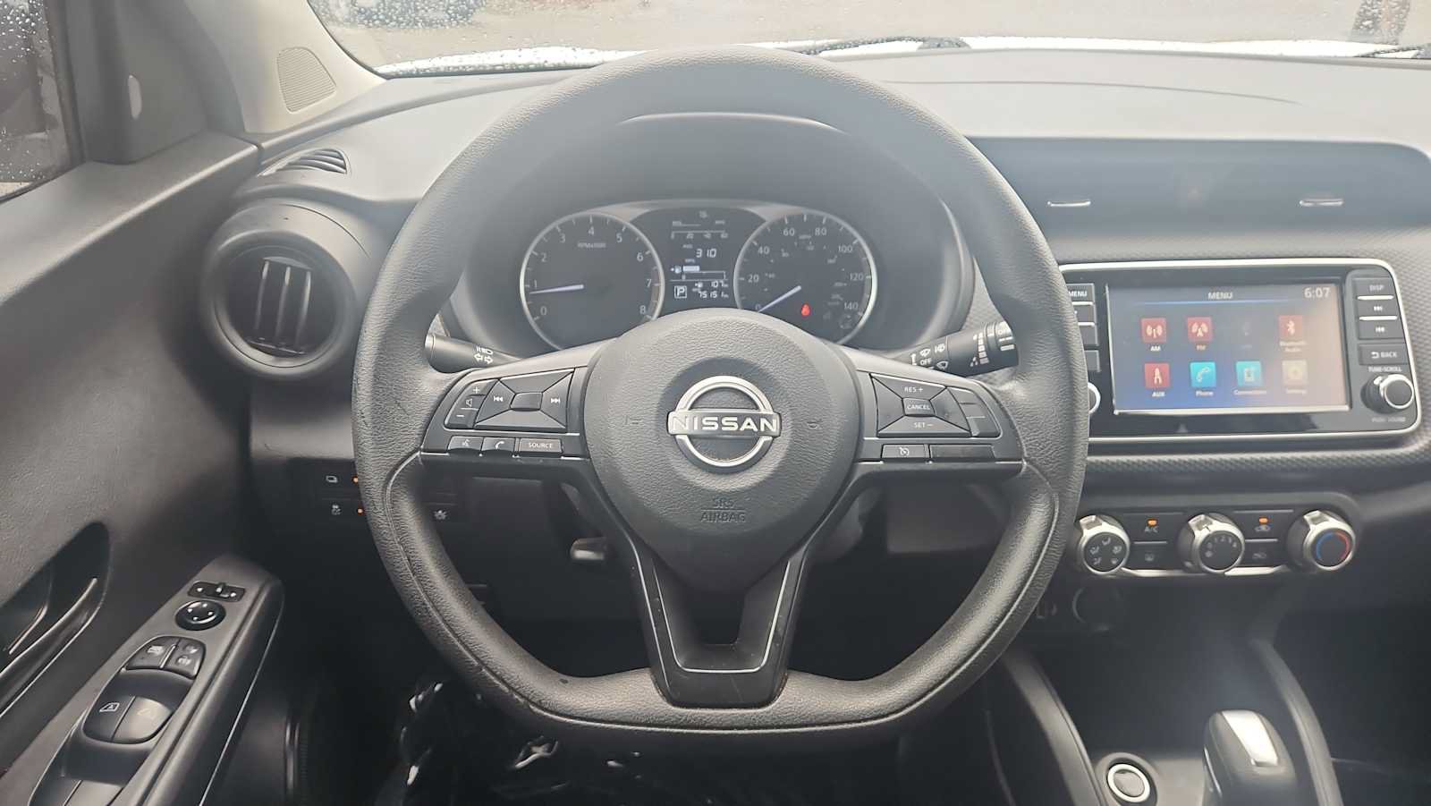 Used 2023 Nissan Kicks S FWD image 11