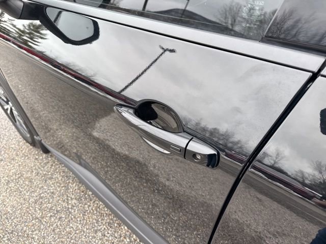 Used 2021 Nissan Rogue SV image 42