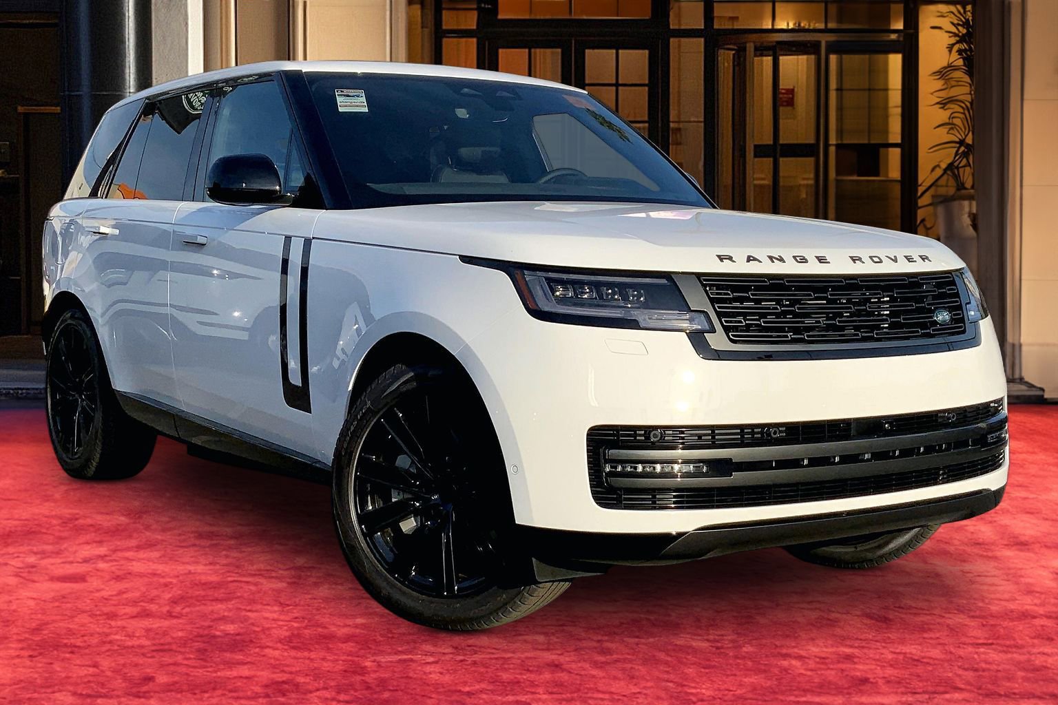 New 2026 Land Rover Range Rover SE image 19
