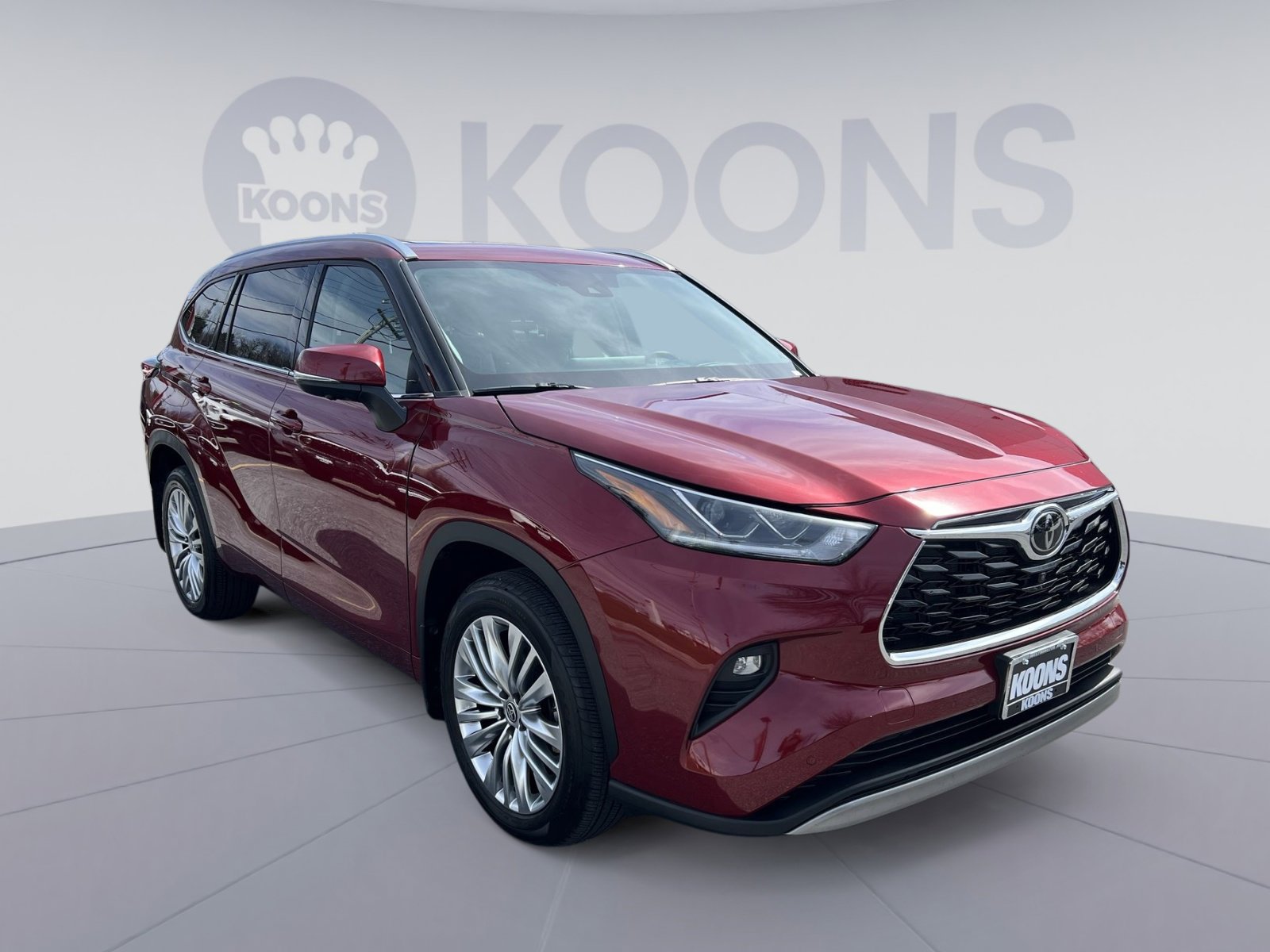 Used 2024 Toyota Highlander Platinum image 10