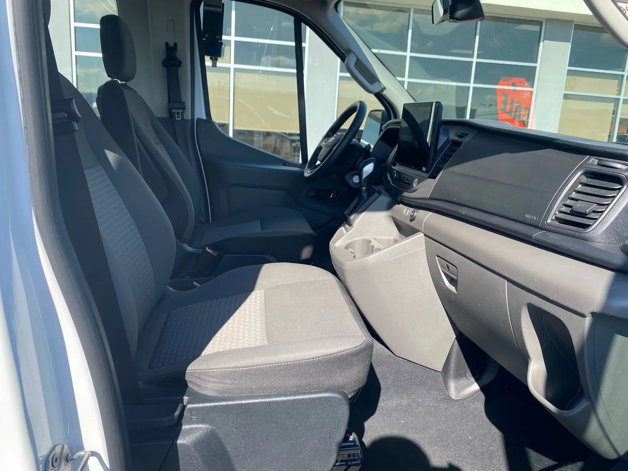 Used 2022 Ford Transit 350 XLT RWD image 20