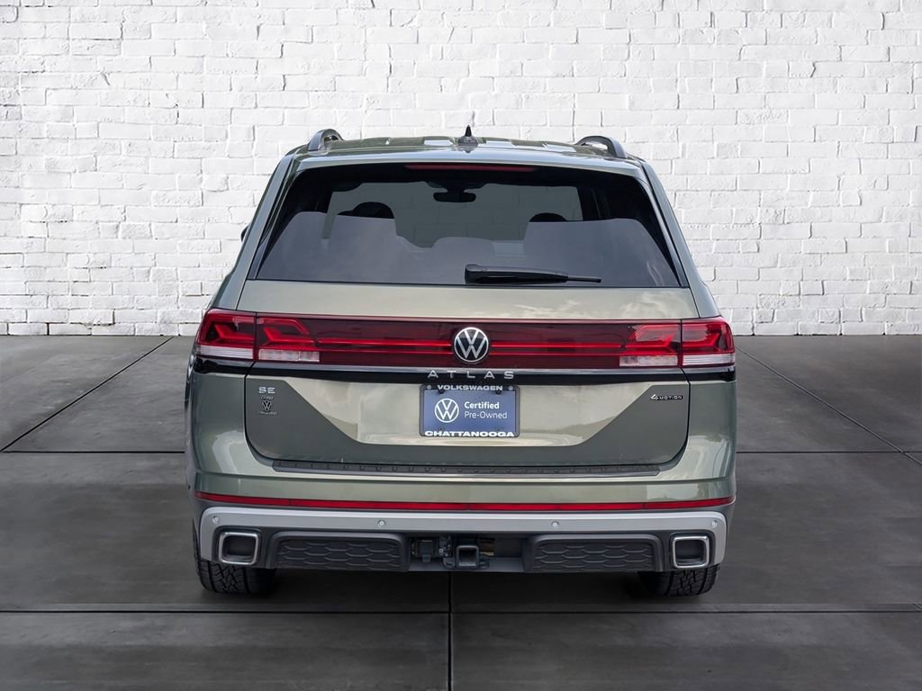 Certified 2025 Volkswagen Atlas Peak Edition SE AWD/4WD image 6