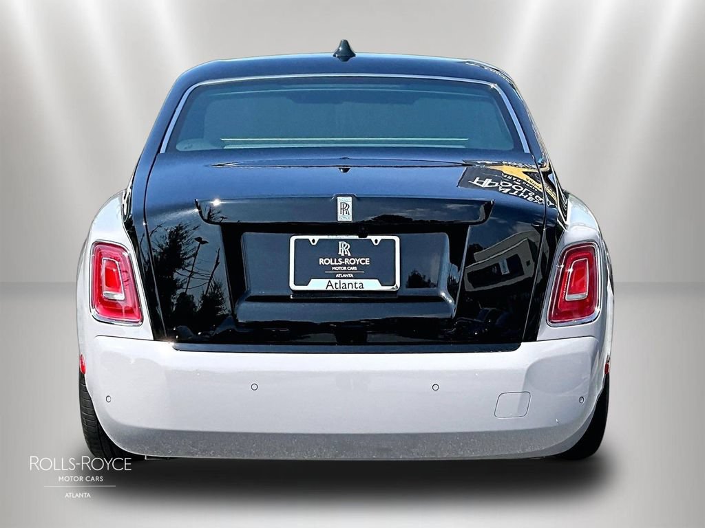 New 2027 Rolls-Royce Phantom Extended Wheelbase RWD image 4
