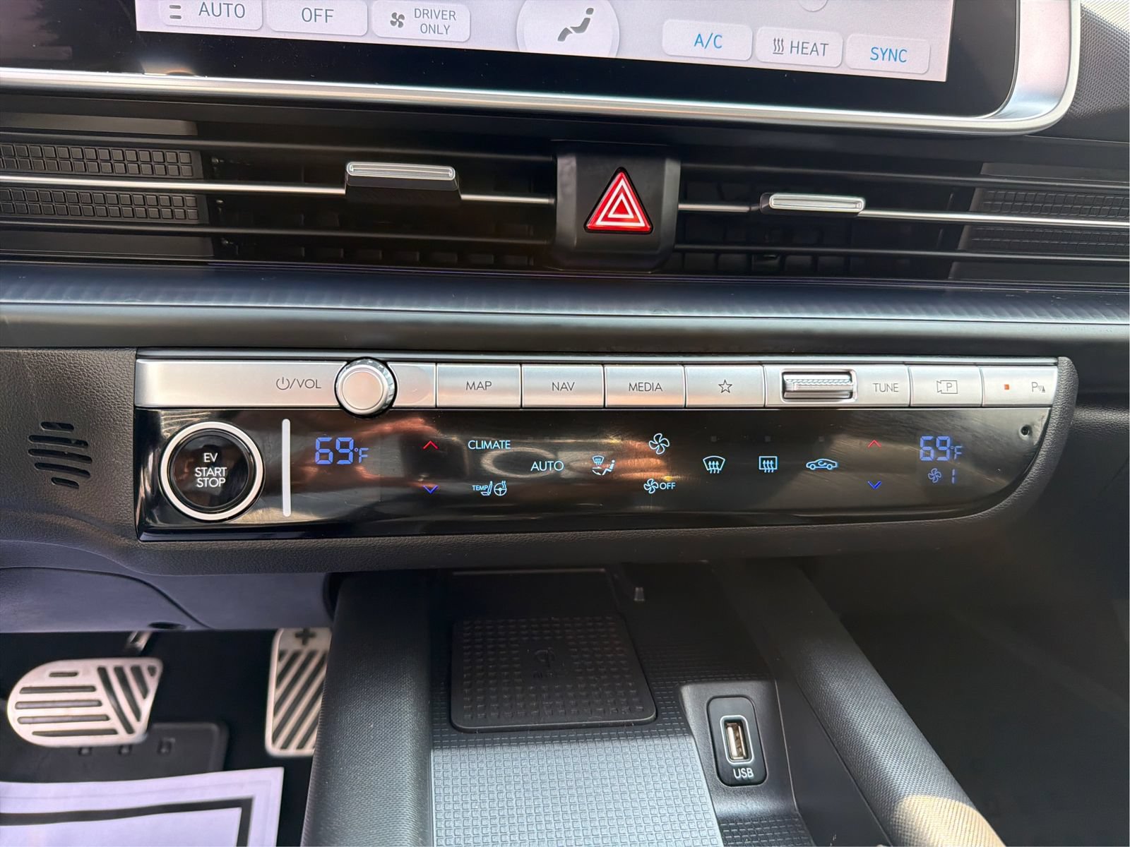 Certified 2023 Hyundai Ioniq 6 Limited AWD/4WD image 28