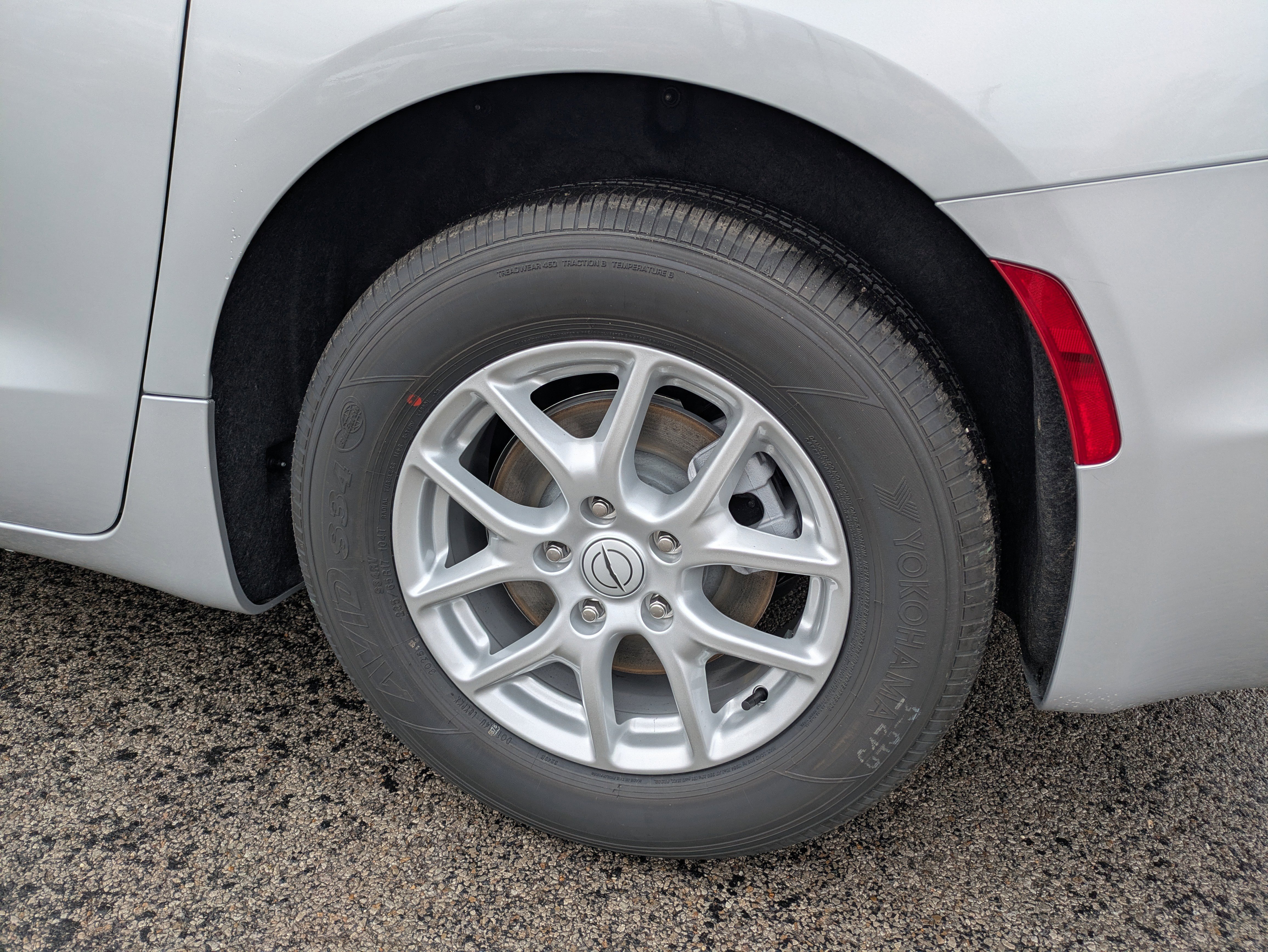 Used 2026 Chrysler Pacifica Select image 6