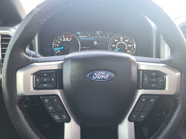 Used 2015 Ford F150 Platinum w/ Equipment Group 701A Luxury image 5