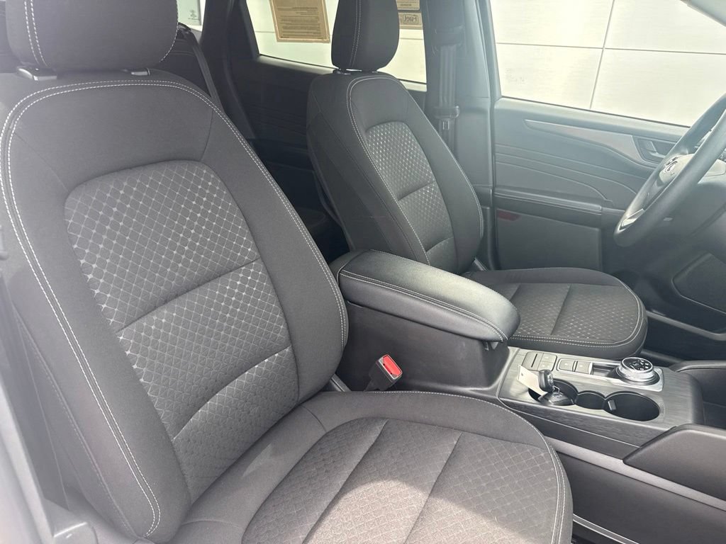 Certified 2025 Ford Escape Active FWD image 28